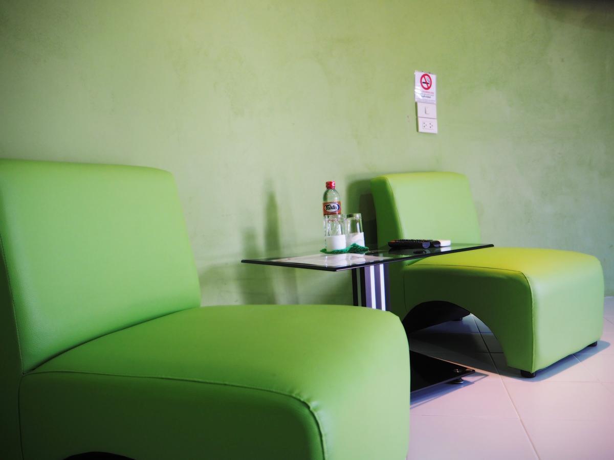 Motel Fruit House Pattaya Bang Lamung Exterior foto