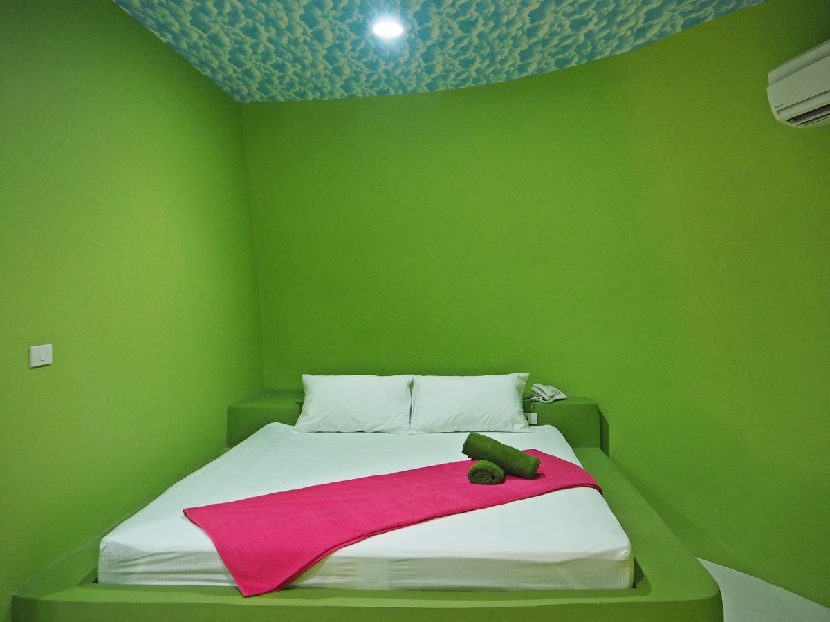 Motel Fruit House Pattaya Bang Lamung Exterior foto