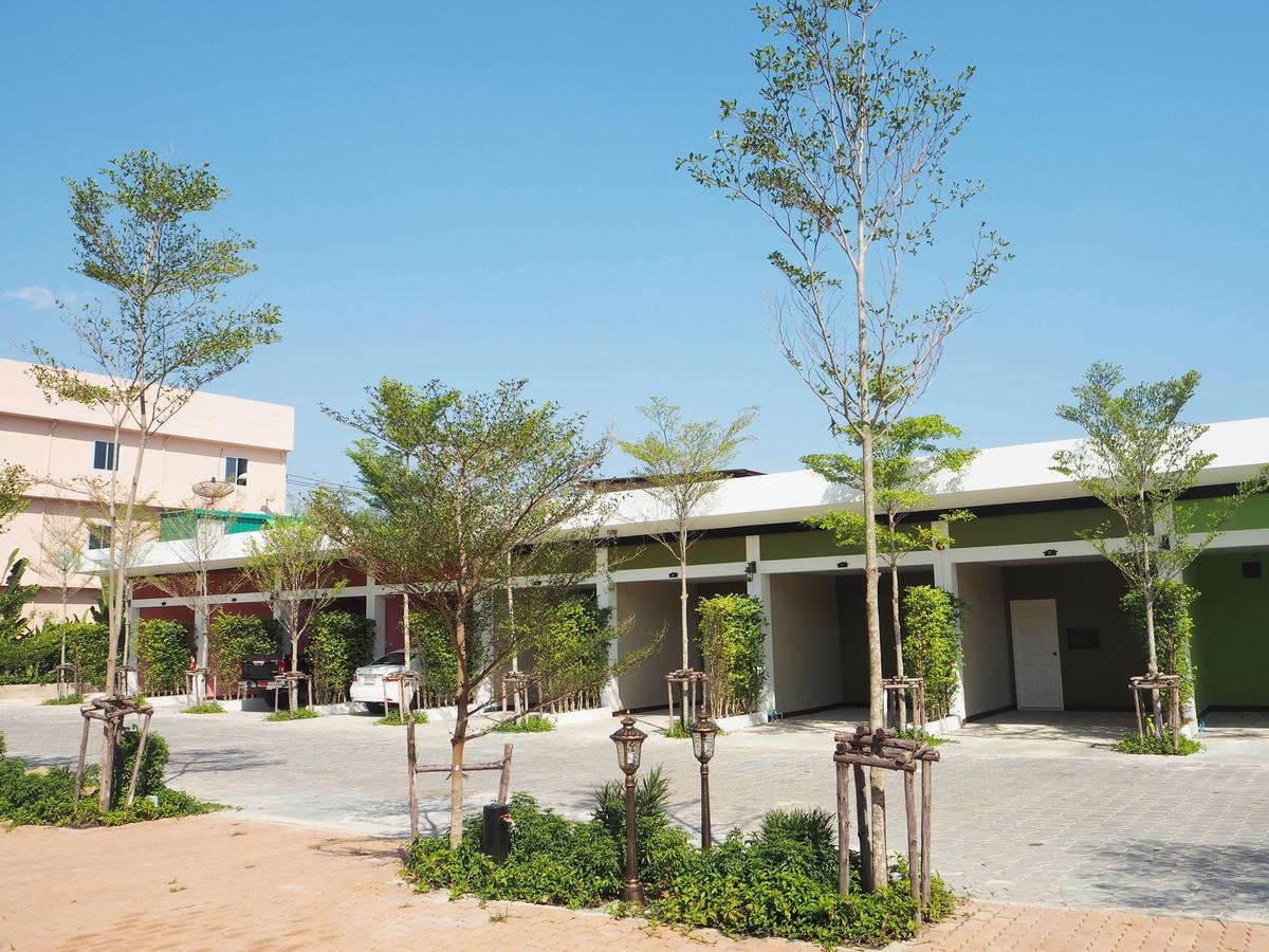 Motel Fruit House Pattaya Bang Lamung Exterior foto