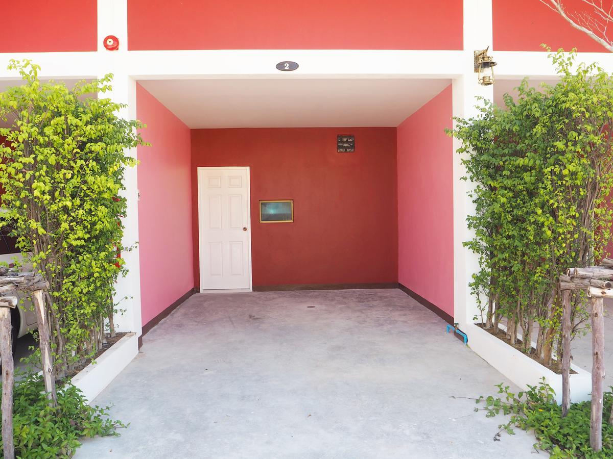 Motel Fruit House Pattaya Bang Lamung Exterior foto