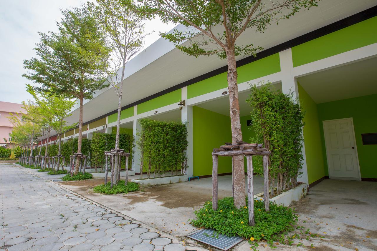 Motel Fruit House Pattaya Bang Lamung Exterior foto