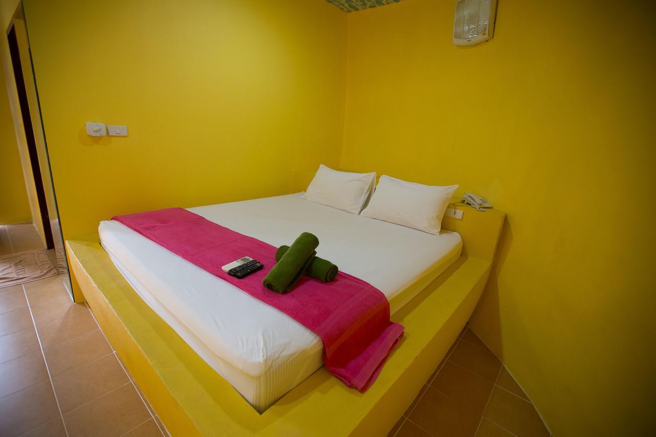 Motel Fruit House Pattaya Bang Lamung Exterior foto