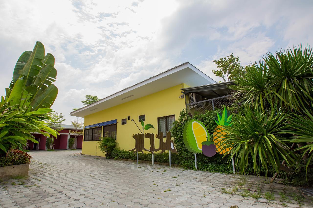 Motel Fruit House Pattaya Bang Lamung Exterior foto