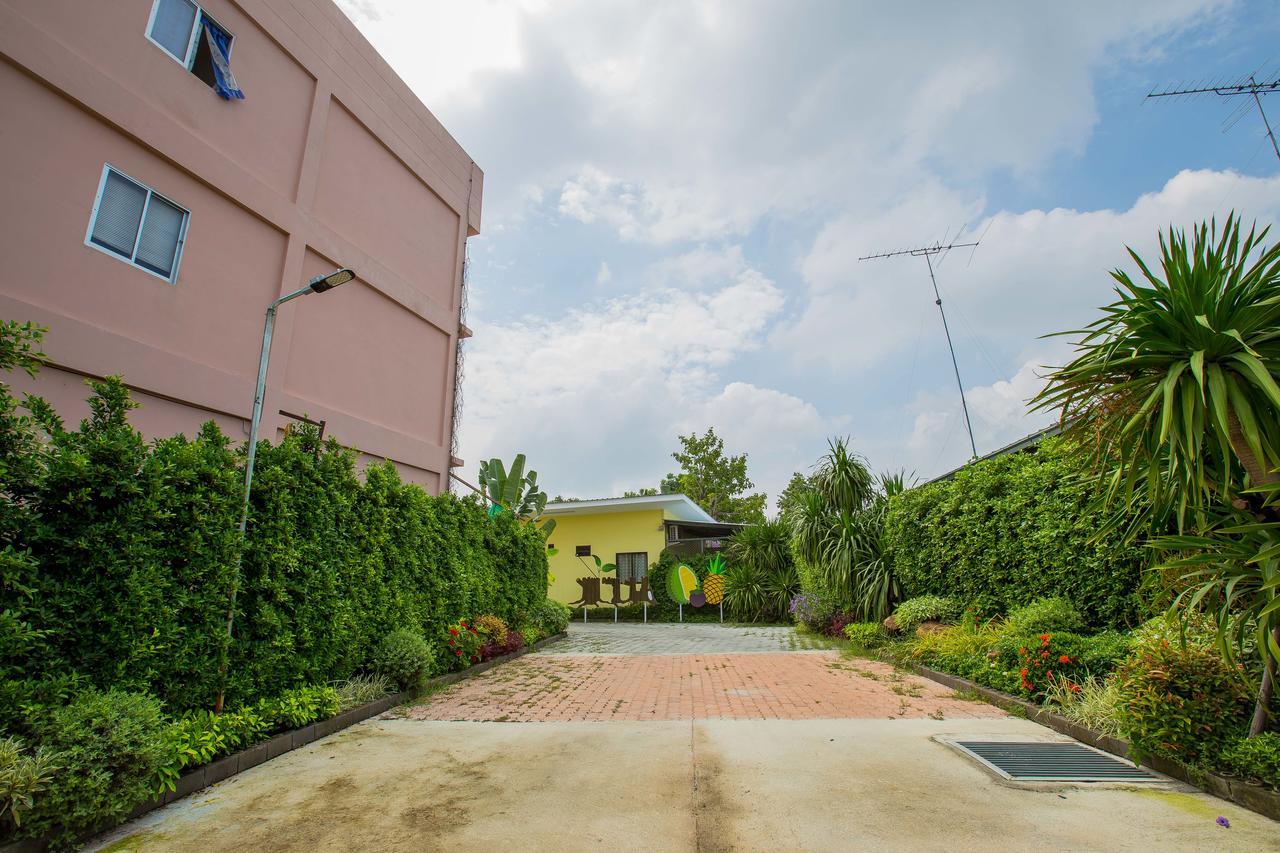 Motel Fruit House Pattaya Bang Lamung Exterior foto